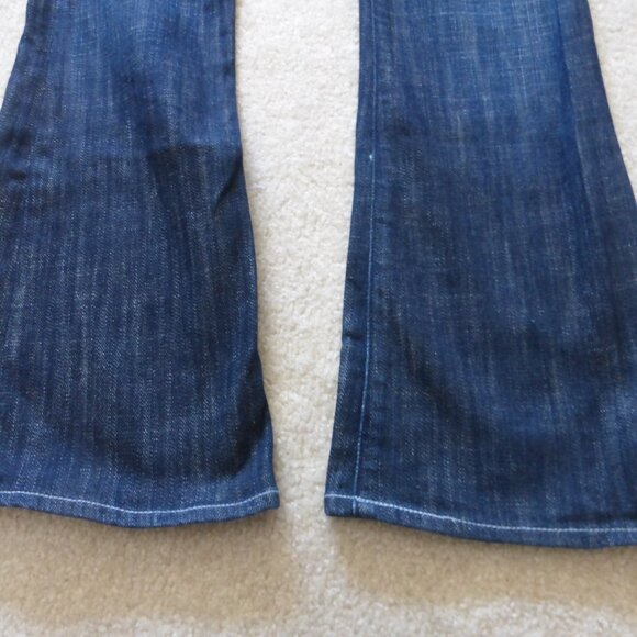 ROCK & REPUBLIC "Frequency Meridian" Kasandra bootcut jeans - iridescent "R's" - Picture 6 of 9